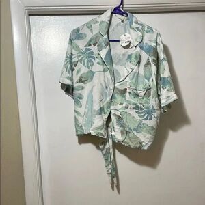 NWT En Creme tropical top size small